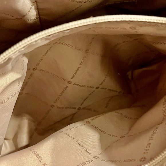 Michael Kors Pink JetSet Leather Tote - Picture 5 of 7